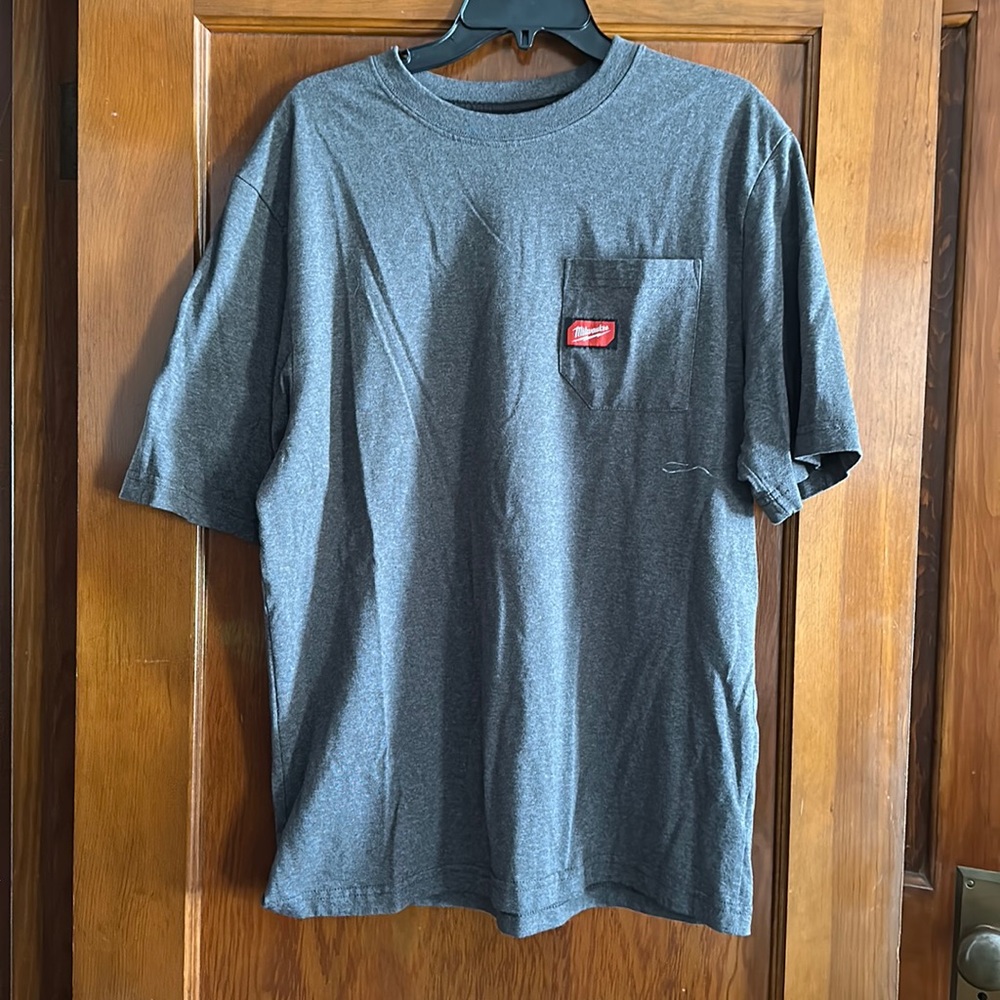 Men’s Milwaukee Short Sleeve Shirt